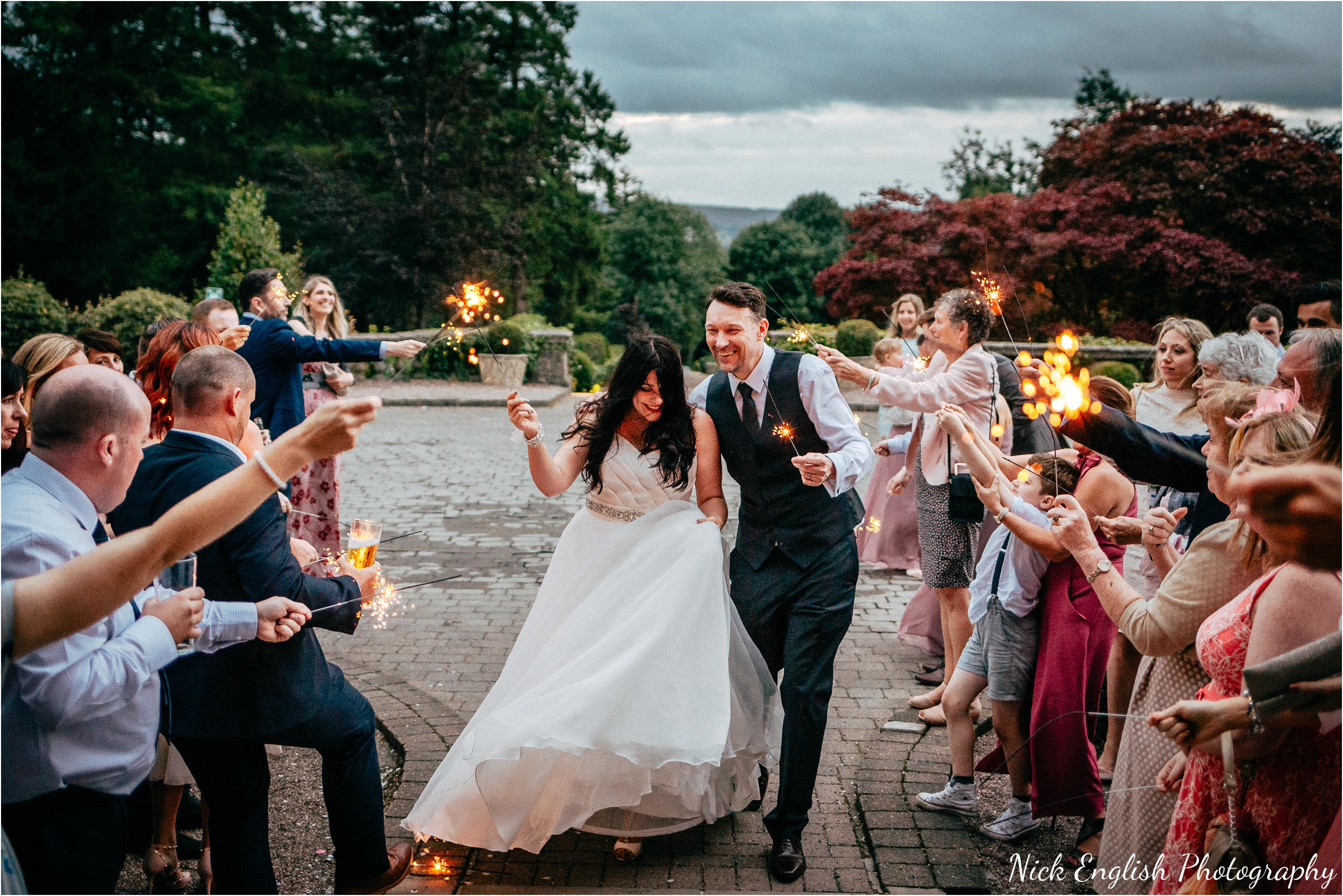 Eaves Hall Wedding Photographer – Clitheroe Wedding Venue Lancashire kler