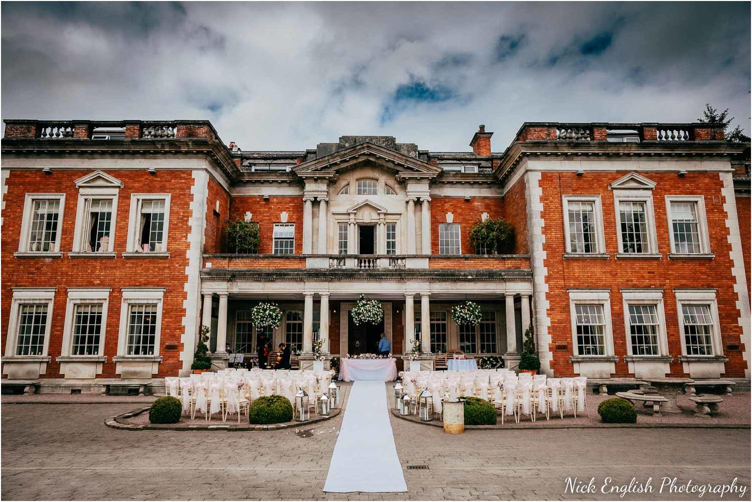 Eaves_Hall_Outdoor_Wedding_Photographs-50.jpg