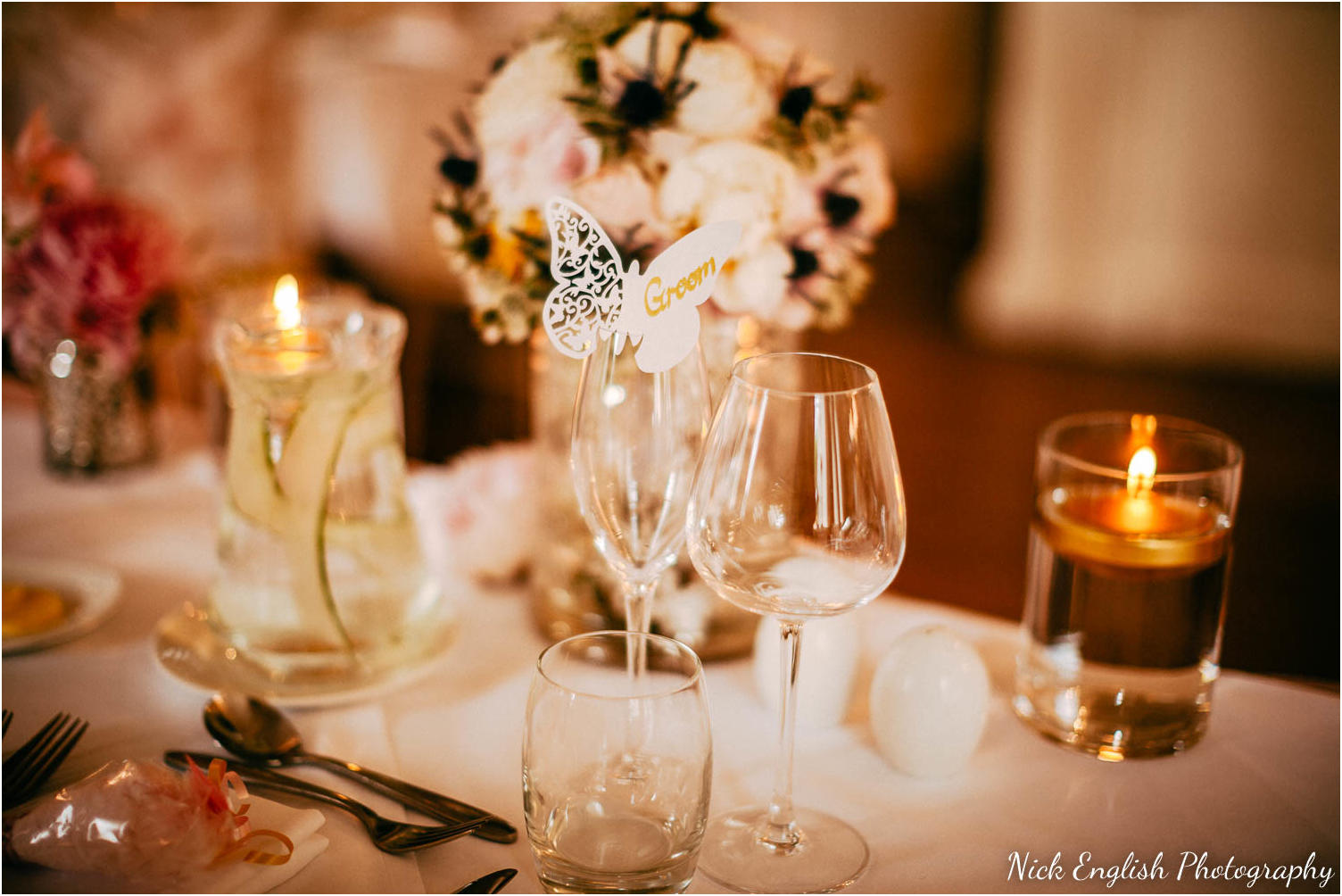 Eaves_Hall_Outdoor_Wedding_Photographs-149.jpg