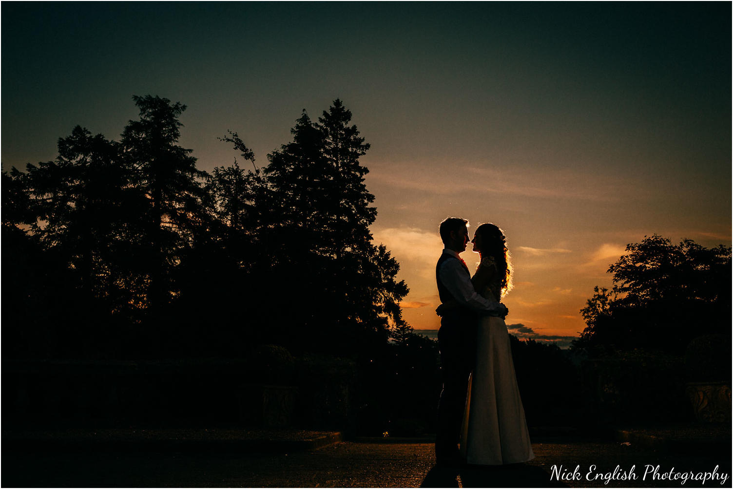 Eaves_Hall_Outdoor_Wedding_Photographs-228.jpg