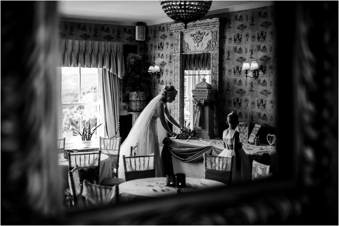 Shireburn_Arms_Wedding_Photographs-67.jpg