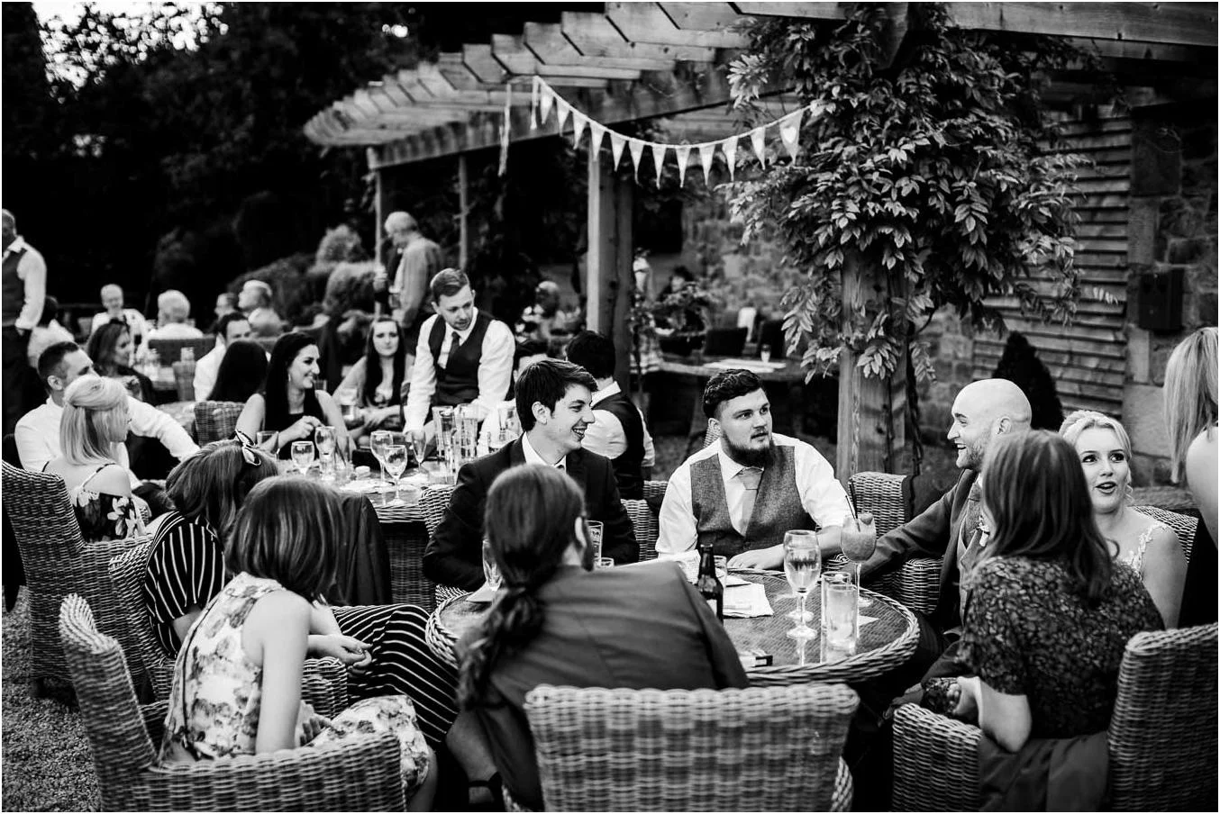 Shireburn_Arms_Wedding_Photographs-111.jpg