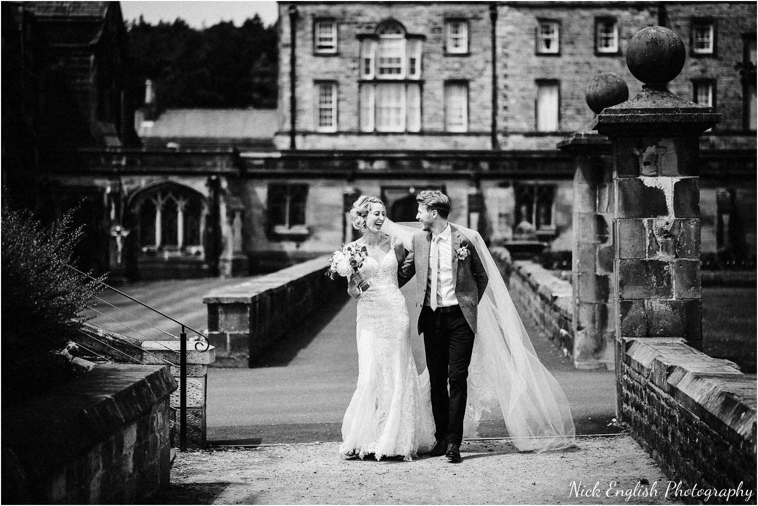 Browsholme_Hall_Tithe_Barn_Wedding_Photographer_Lancashire-55.jpg