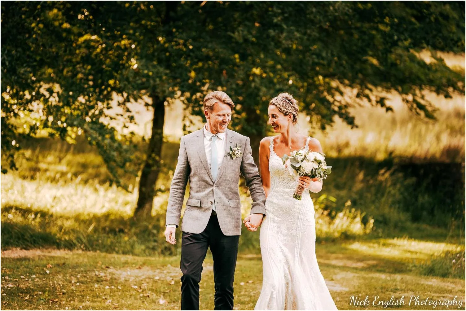 Browsholme_Hall_Tithe_Barn_Wedding_Photographer_Lancashire-102.jpg