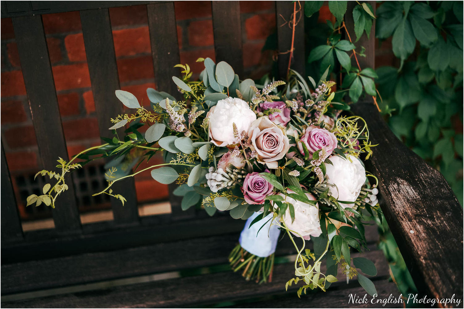 Eaves_Hall_Outdoor_Wedding-8.jpg