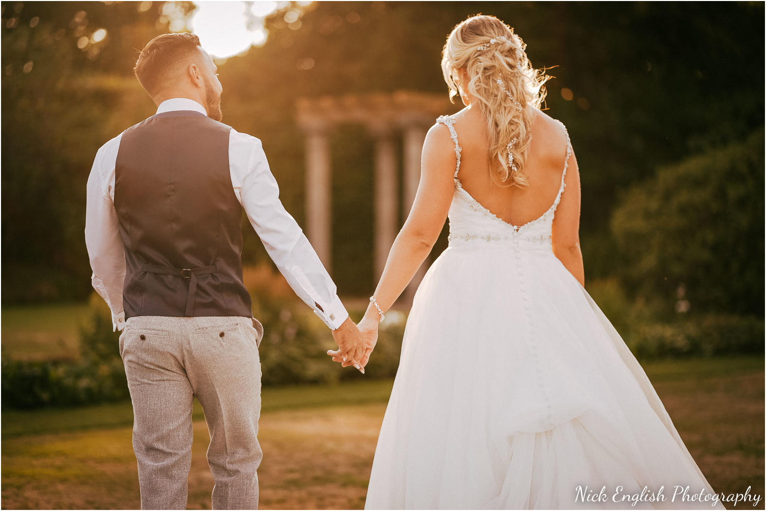 Eaves_Hall_Outdoor_Wedding-154.jpg