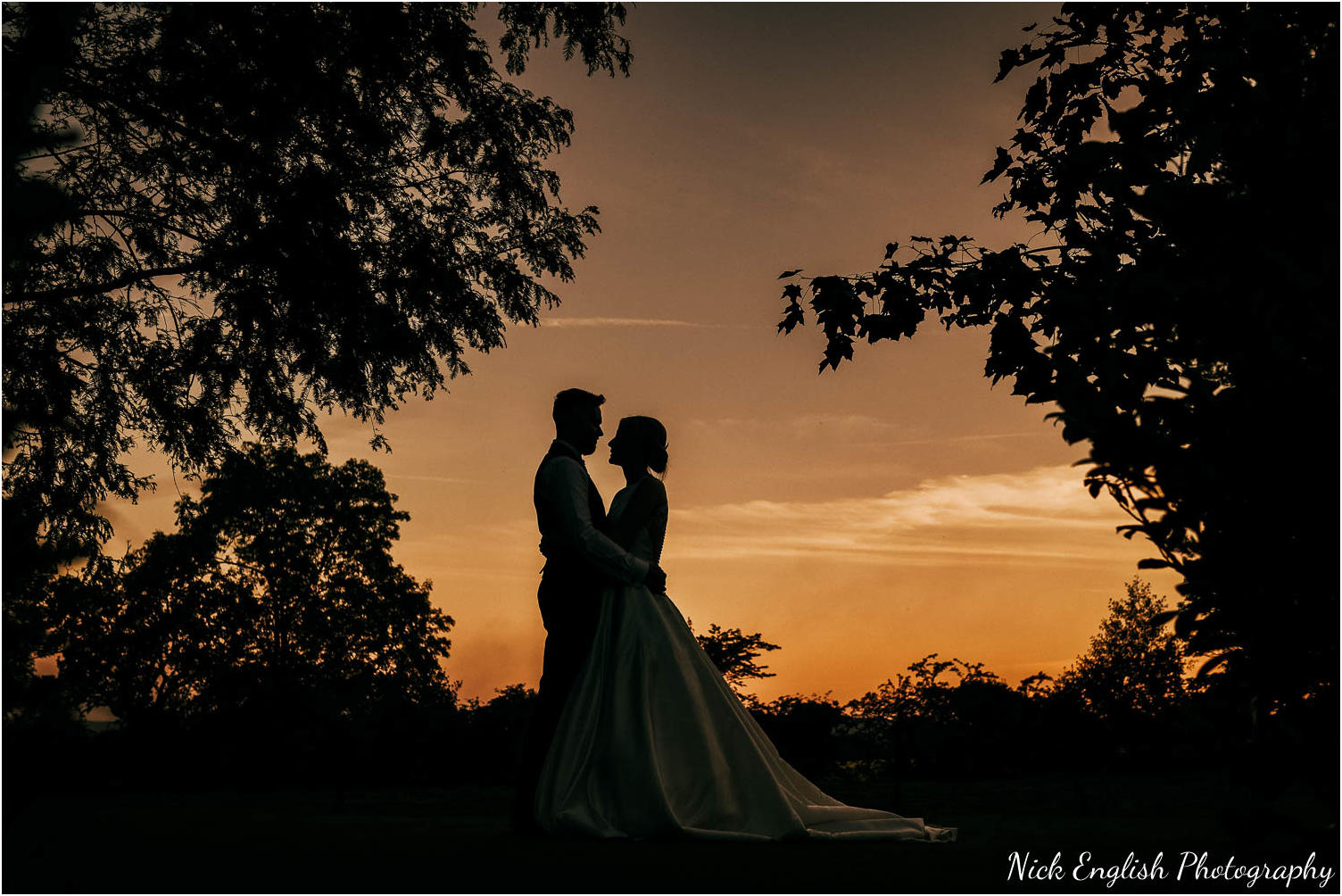 Eaves_Hall_Outdoor_Wedding_Photograph-91.jpg