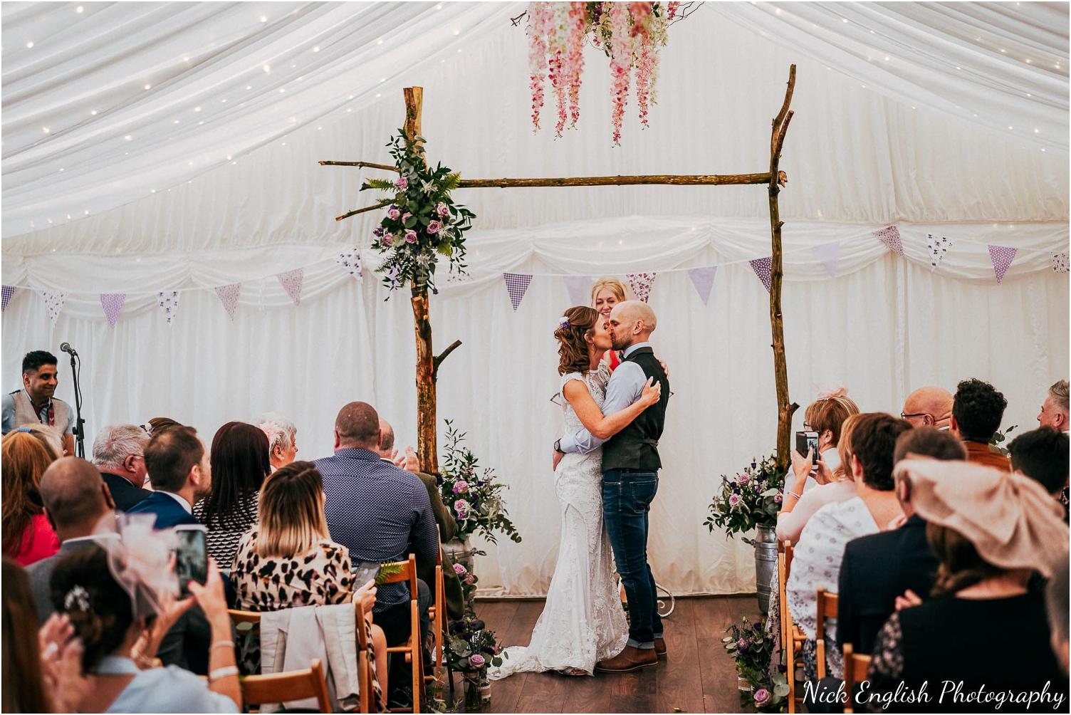 Spring_Cottage_Rivington_Lancashire_Wedding_Photographs-81.jpg