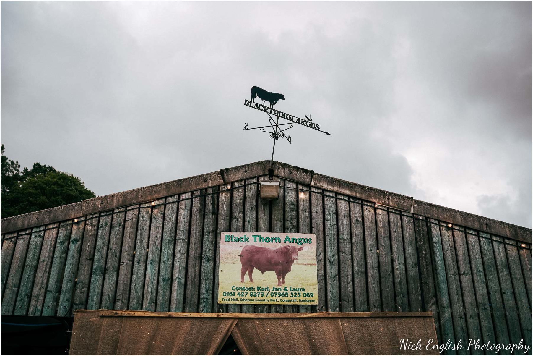 Whitebottom_Farm_Wedding_Manchester_Photograph-57.jpg