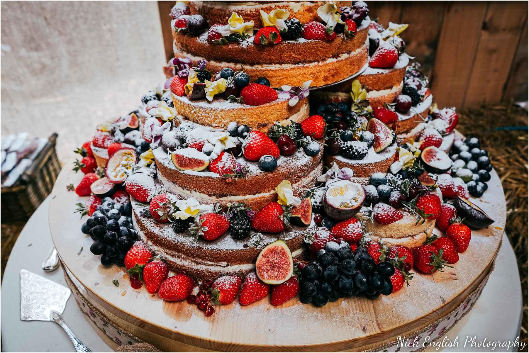 Whitebottom_Farm_Wedding_Manchester_Photograph-60.jpg