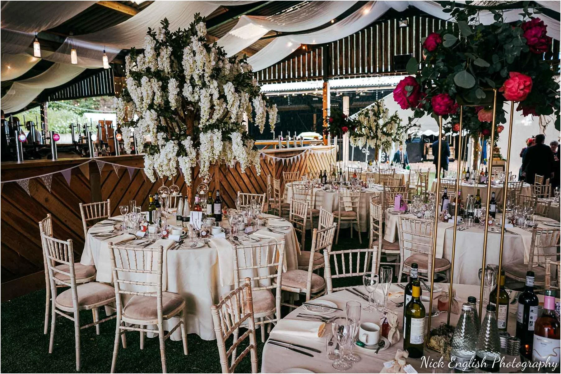 Whitebottom_Farm_Wedding_Manchester_Photograph-62.jpg