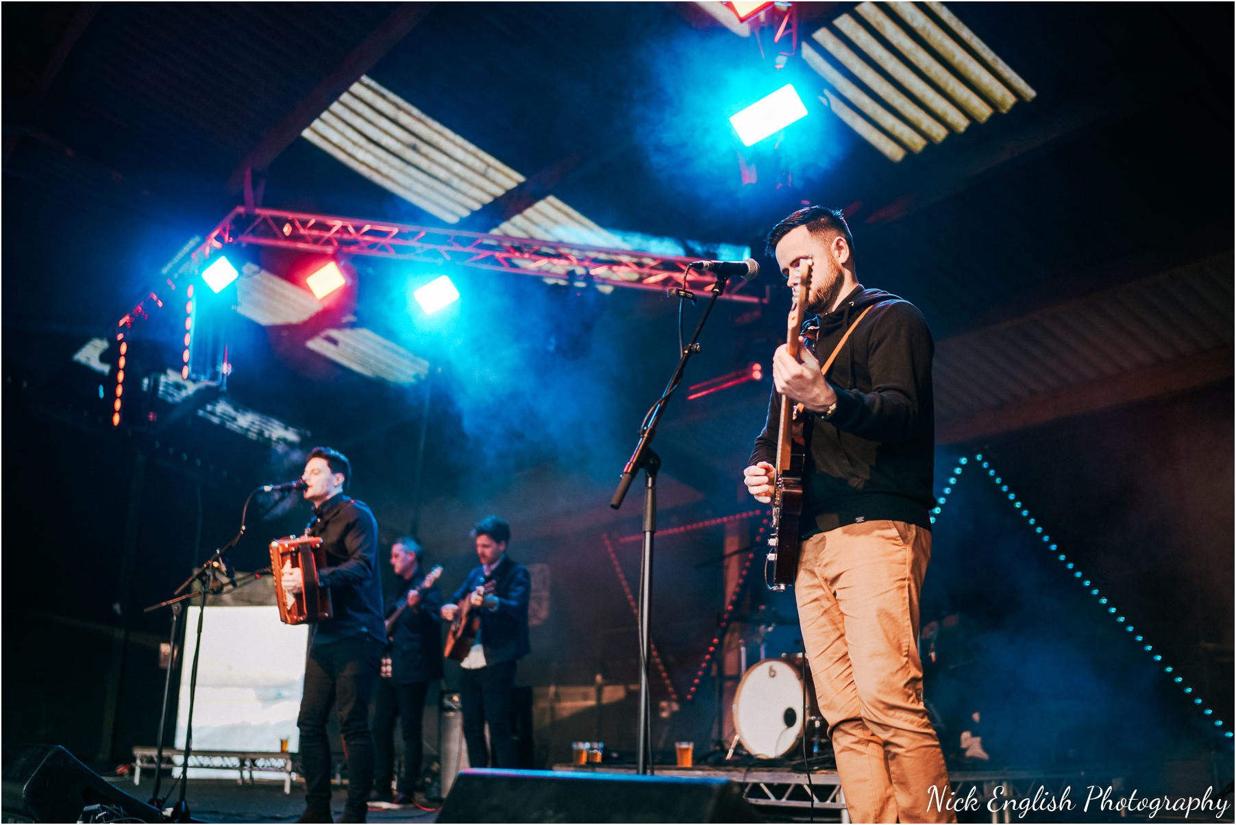 Whitebottom_Farm_Wedding_Manchester_Photograph-111.jpg