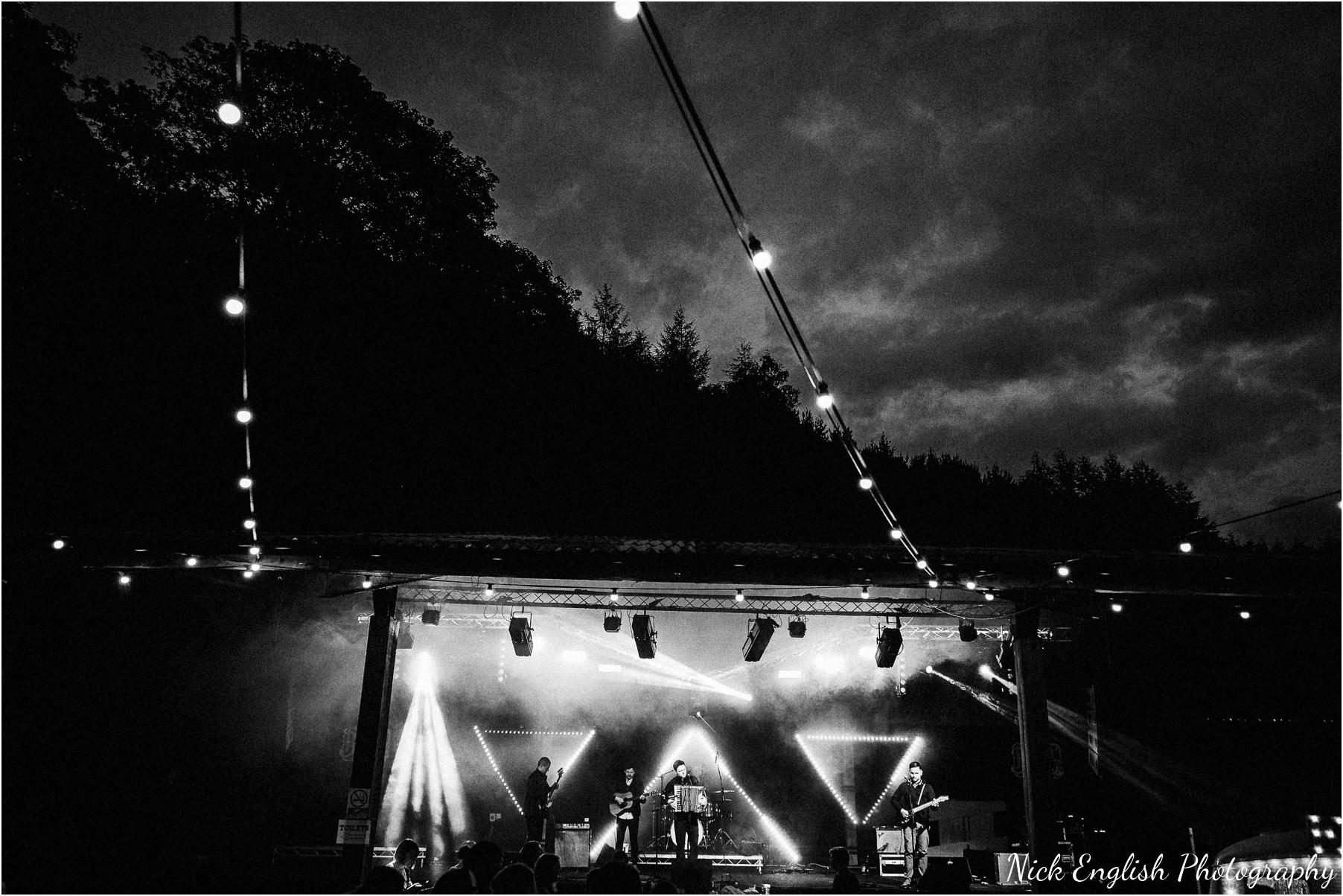 Whitebottom_Farm_Wedding_Manchester_Photograph-144.jpg