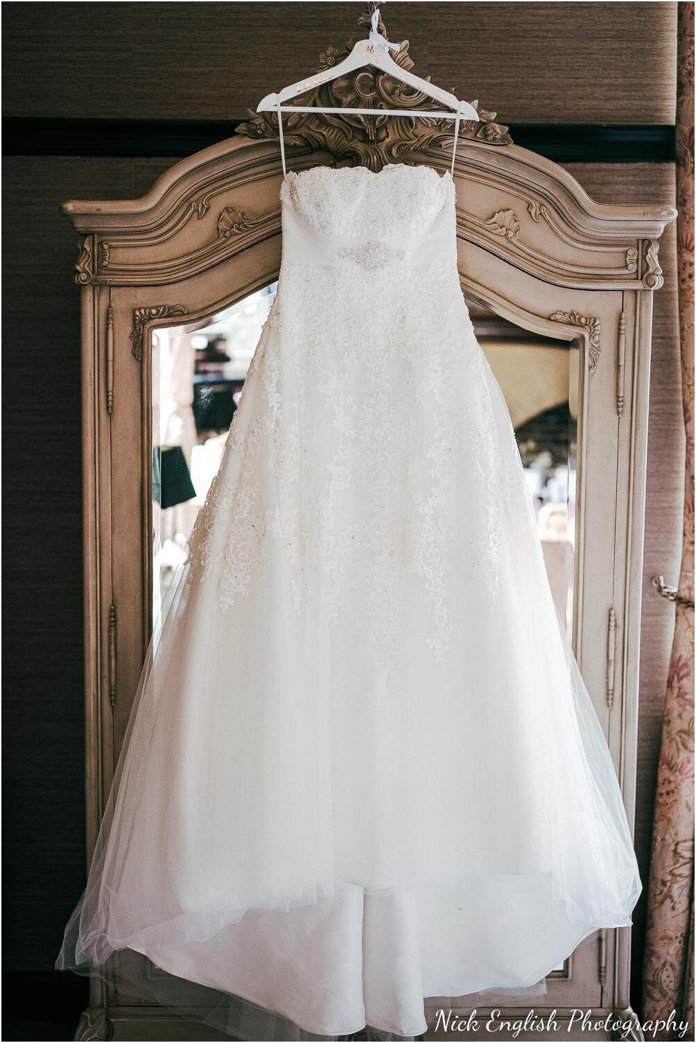 Falcon_Manor_Yorkshire_Wedding_Photographer-19.jpg