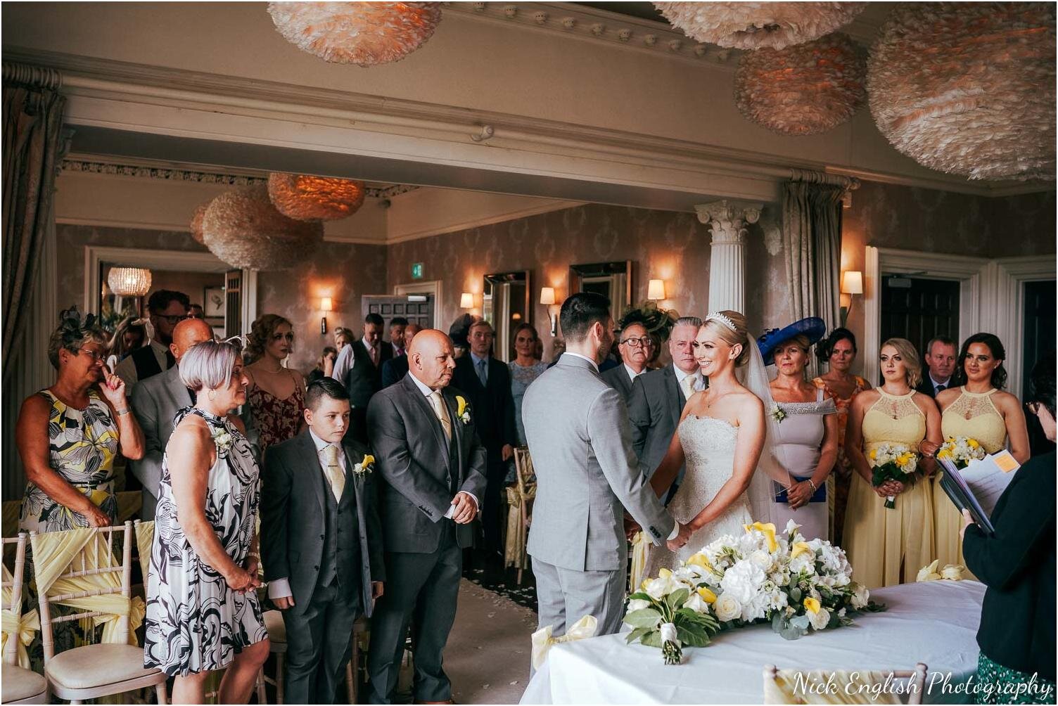 Falcon_Manor_Yorkshire_Wedding_Photographer-40.jpg