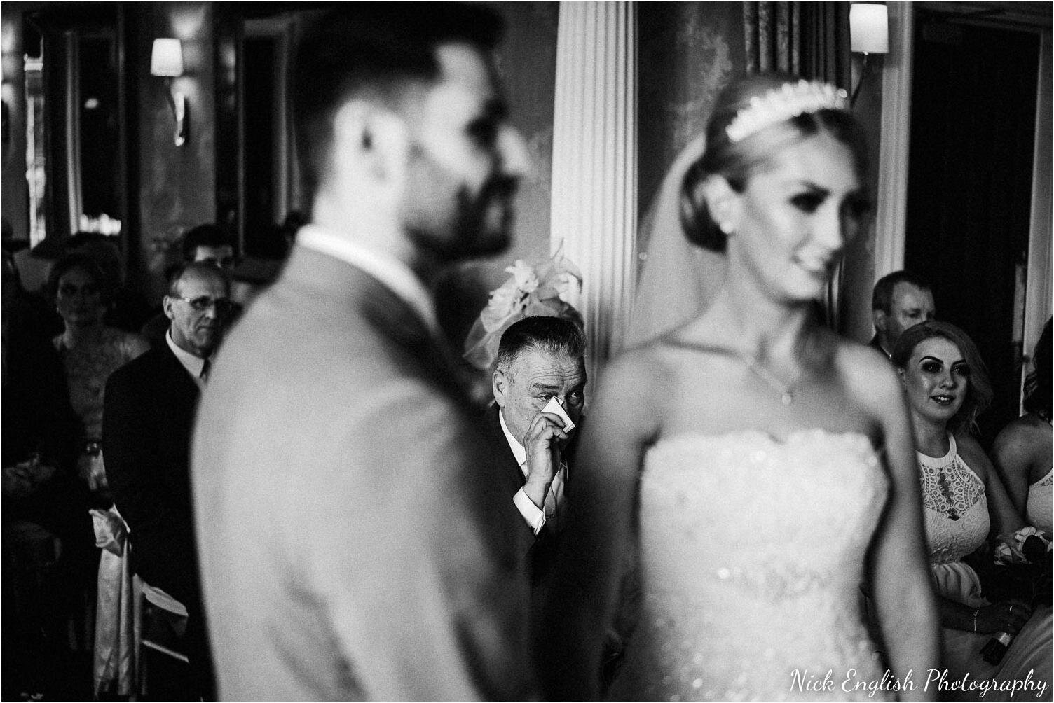 Falcon_Manor_Yorkshire_Wedding_Photographer-43.jpg