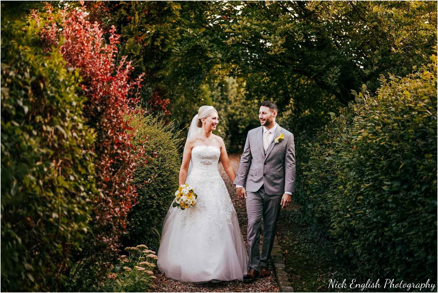 Falcon_Manor_Yorkshire_Wedding_Photographer-106.jpg