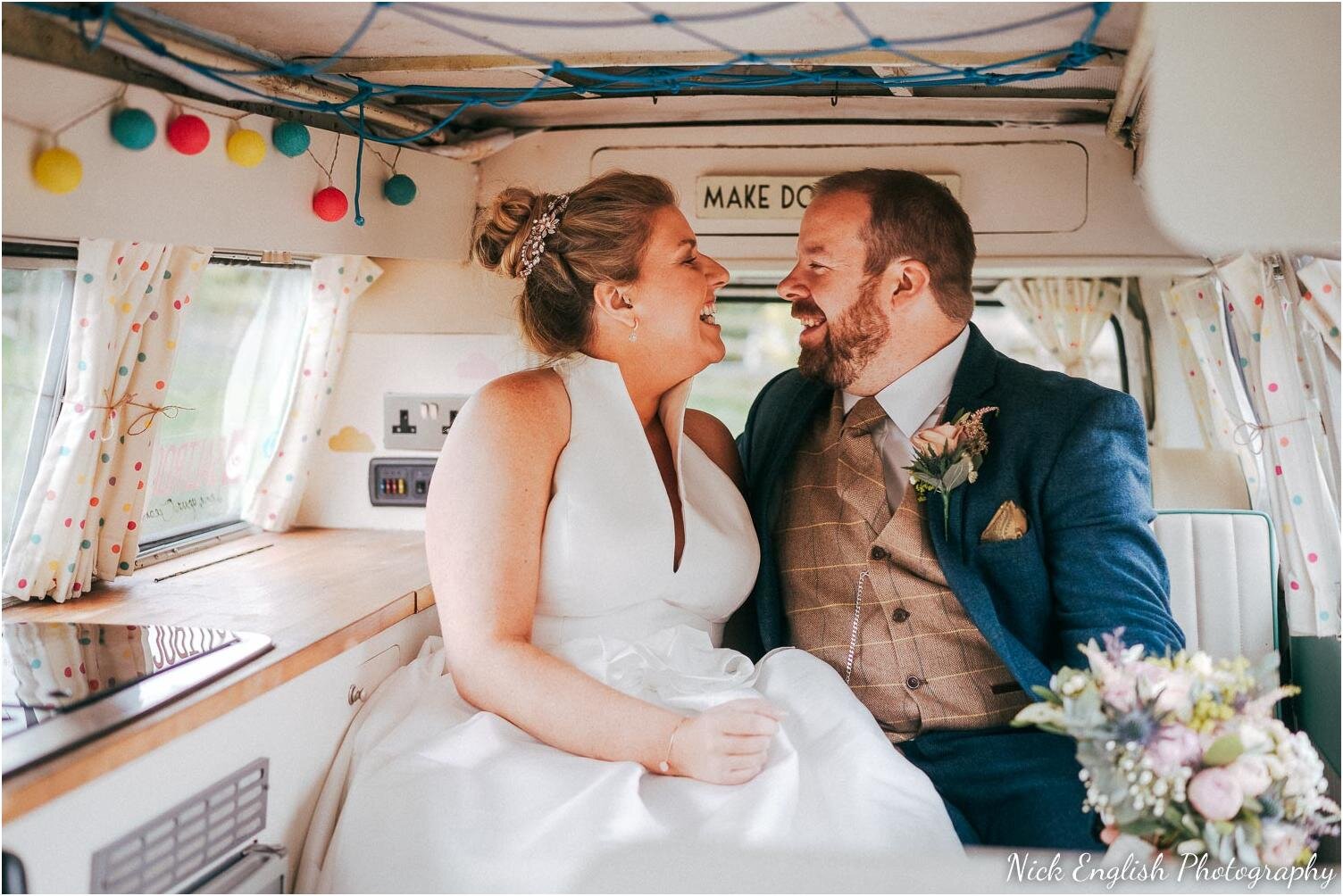 Browsholme_Hall_Wedding_Photographer_Lancashire-105.jpg