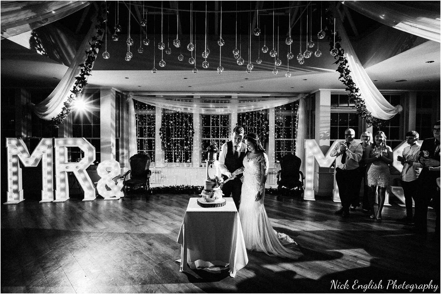 Mitton_Hall_Christmas_Wedding_Photograph-73.jpg