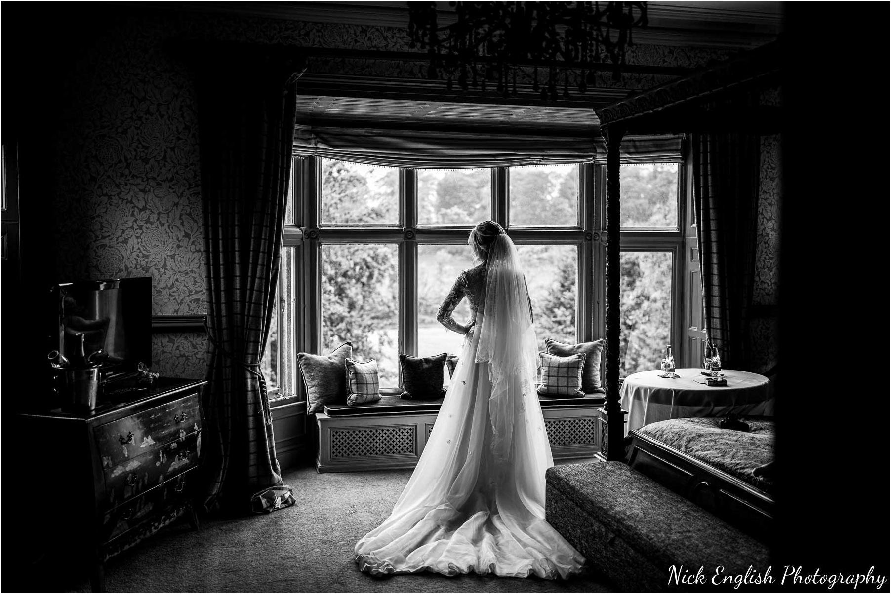 Mitton_Hall_Autumn_Wedding-3.jpg