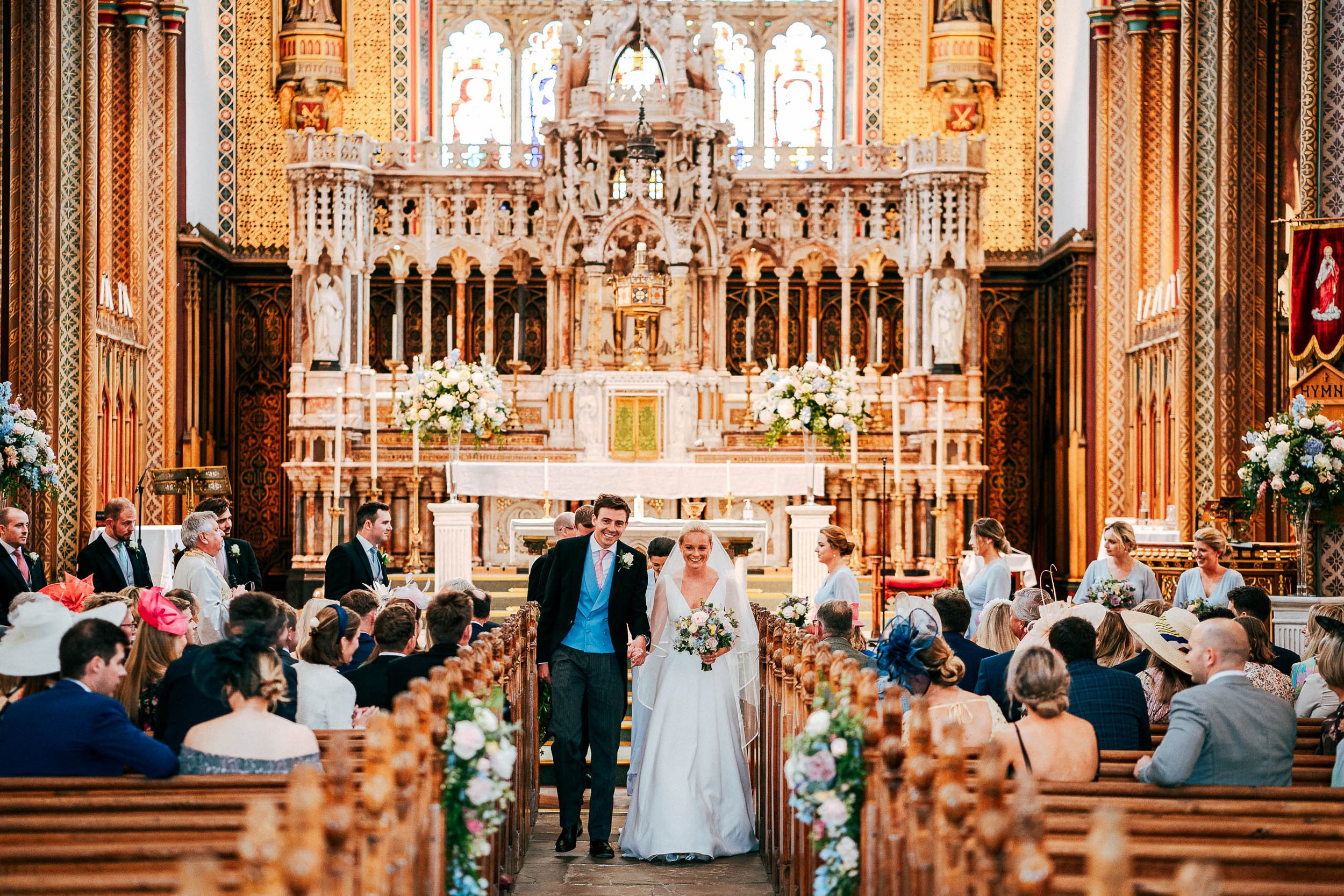 Inn_At_Whitewell_Wedding_Ribble_Valley-27.jpg