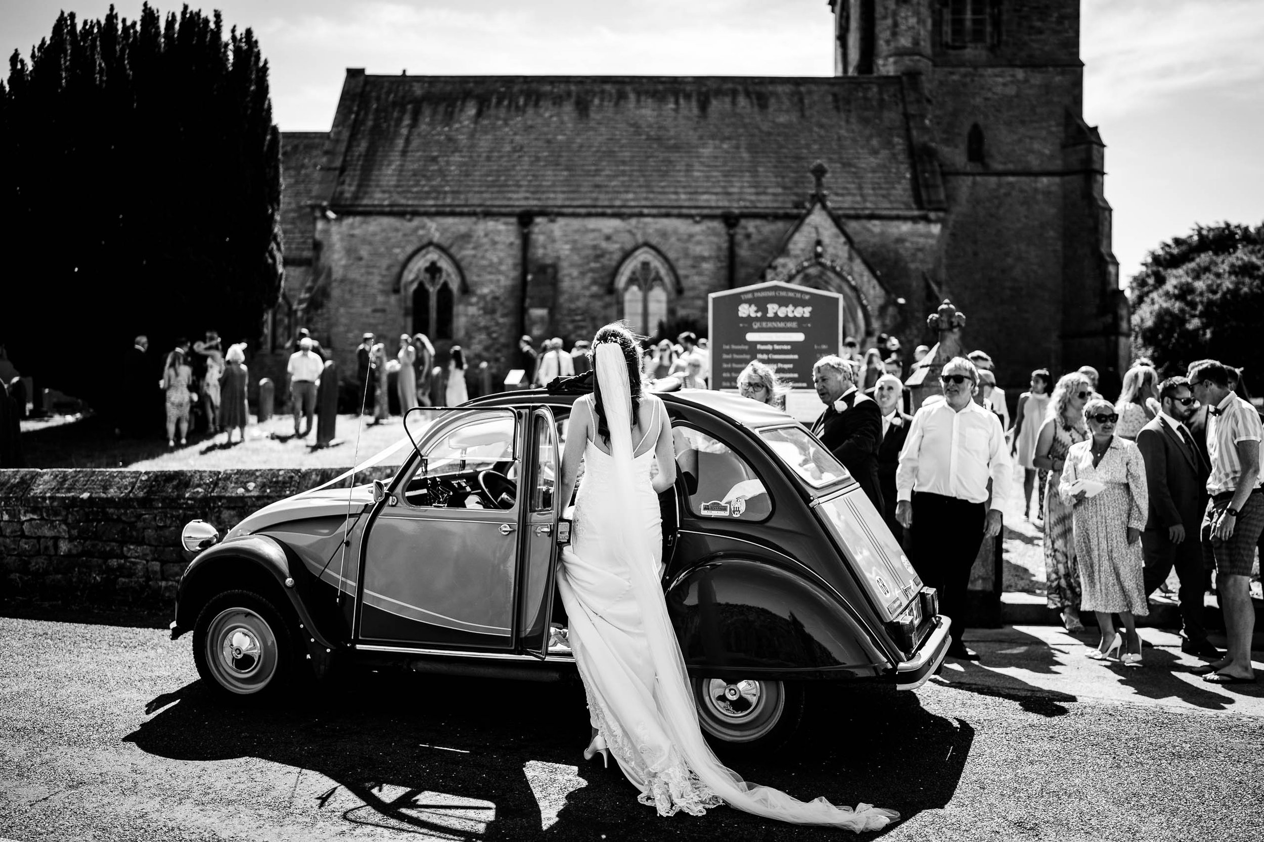 Wyreside_Hall_Wedding_Photographs-23.jpg