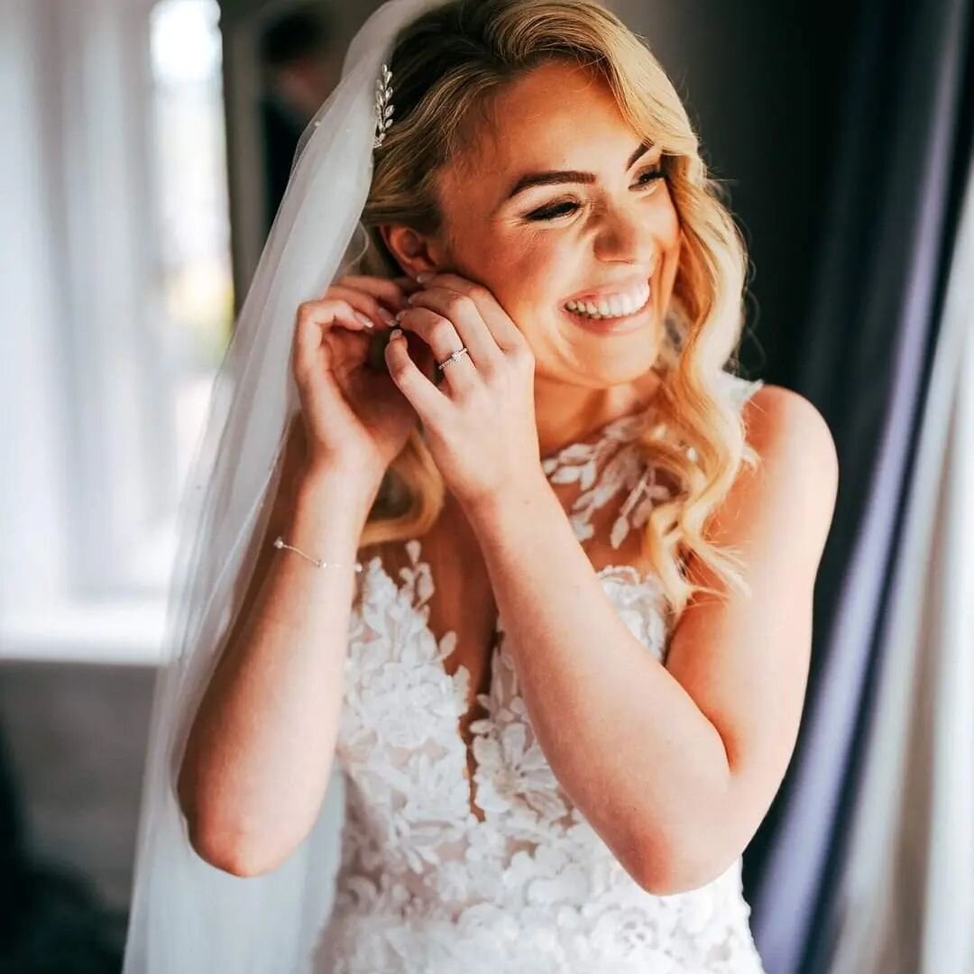 Liv &amp; Gareth - what a day this was!!! Thank you so much for having me be a part of it! Huge congratulations and here's a few photos while you are having an amazing time in Bali (not at all jealous!)

More on Facebook

Great to work alongside @mil