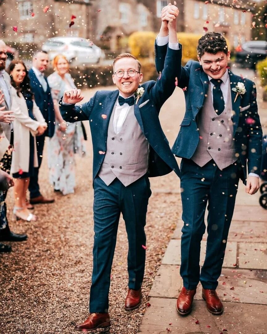 Dale &amp; Jonathan's wedding at the stunning Browsholme Hall! A very spring-like wedding with some awesome people and a day filled with love, emotion and happiness - congratulations guys, I hope you had an amazing day and thank you again for having 