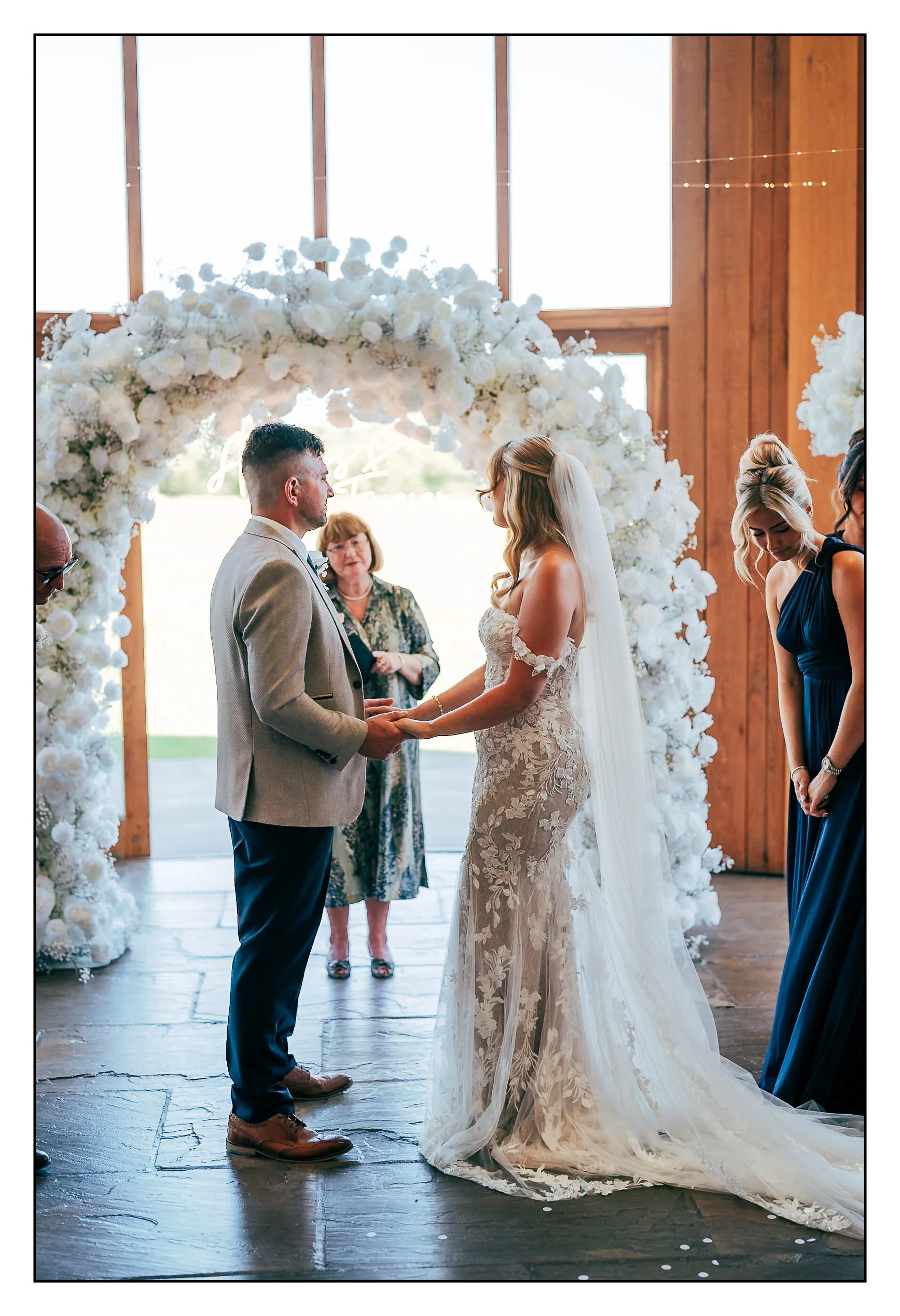 The_Out_Barn_Wedding_photographer_Nick_English_Photography-21.jpg