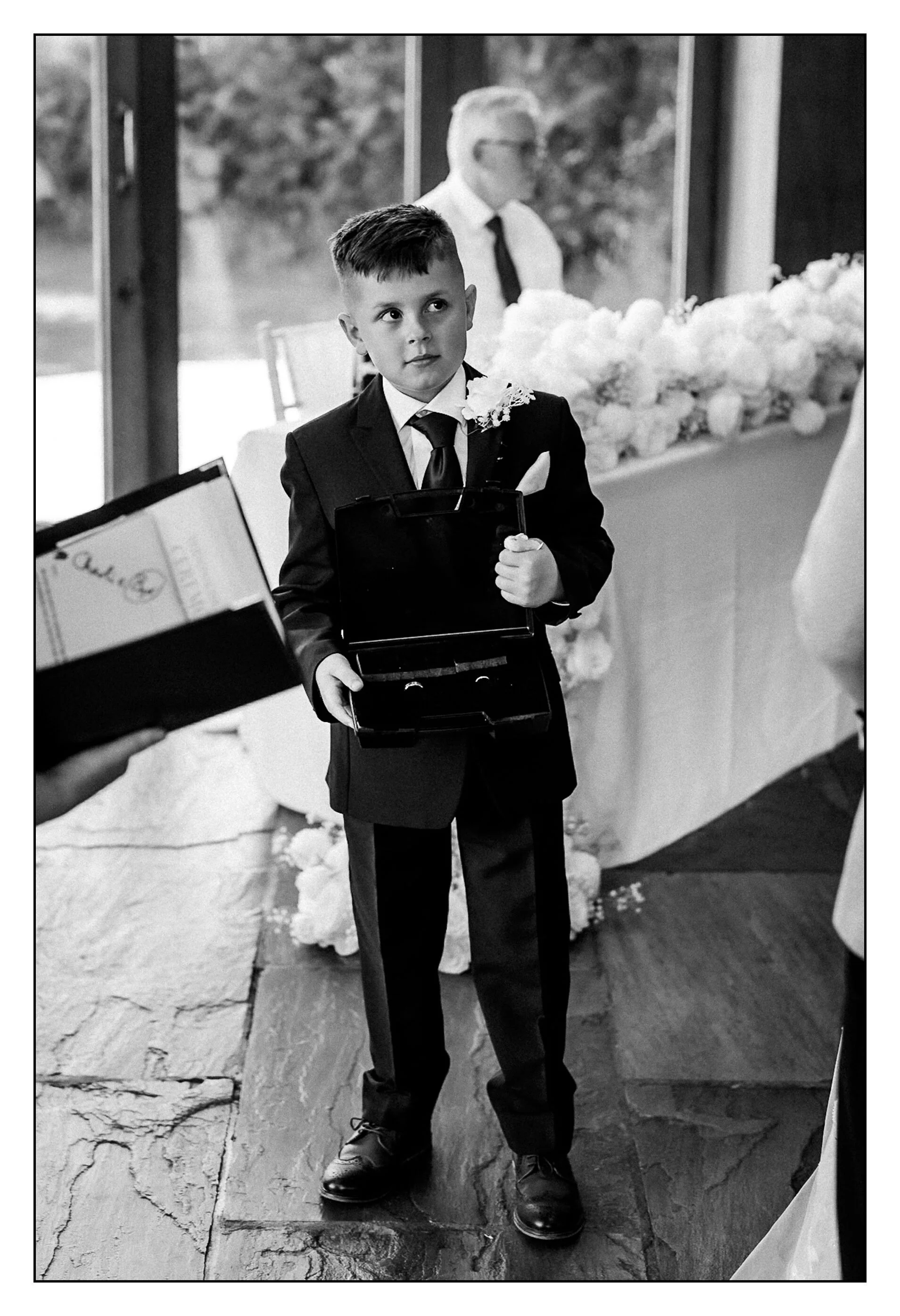 The_Out_Barn_Wedding_photographer_Nick_English_Photography-22.jpg