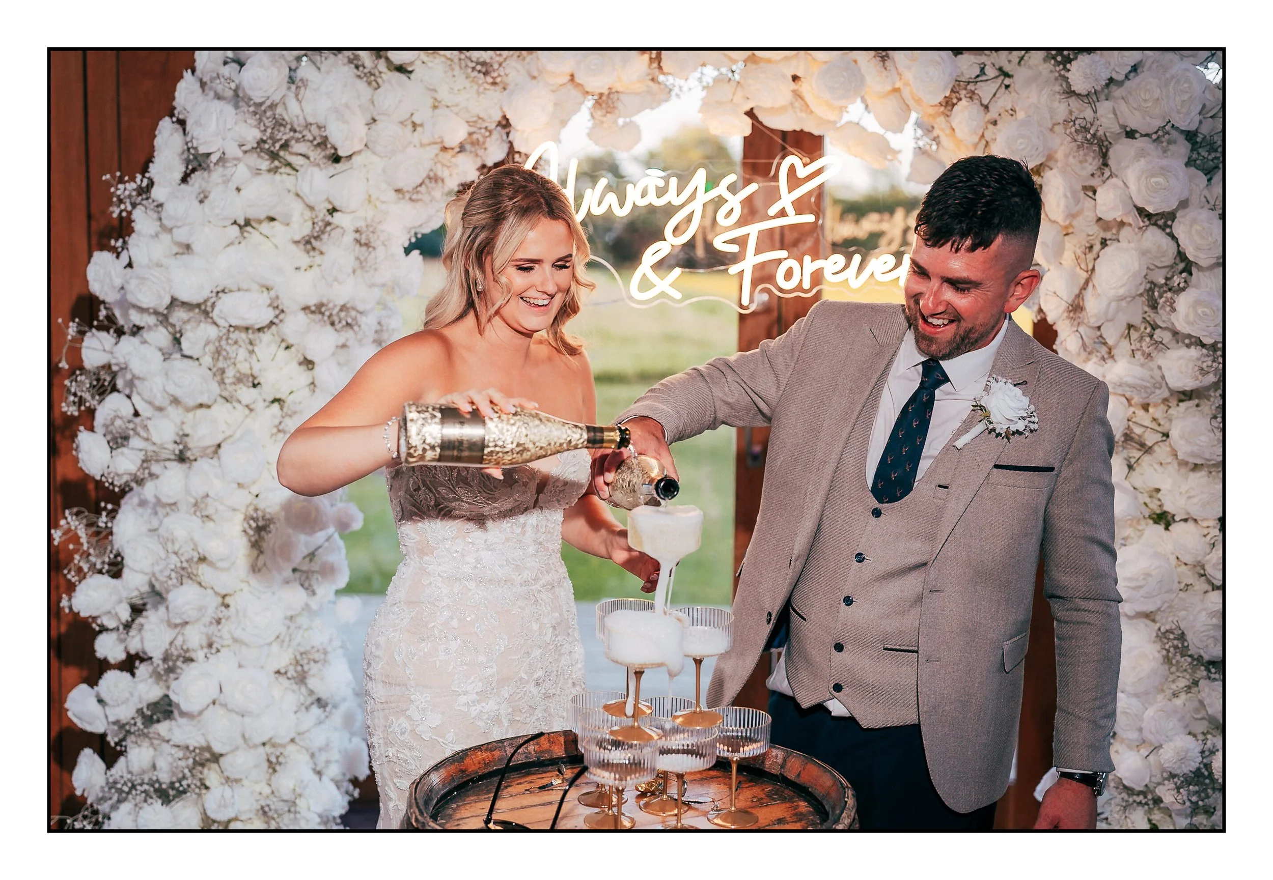 The_Out_Barn_Wedding_photographer_Nick_English_Photography-96.jpg