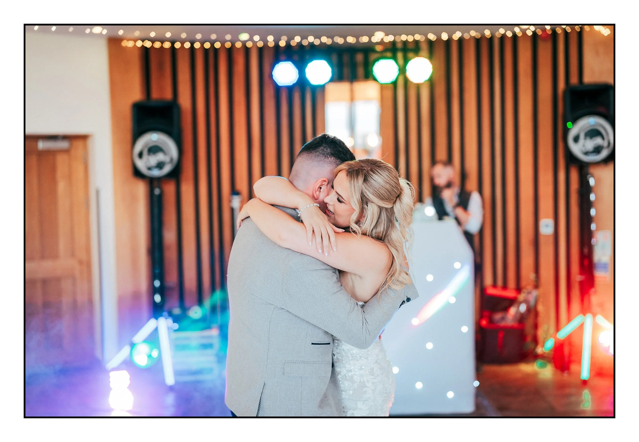 The_Out_Barn_Wedding_photographer_Nick_English_Photography-100.jpg