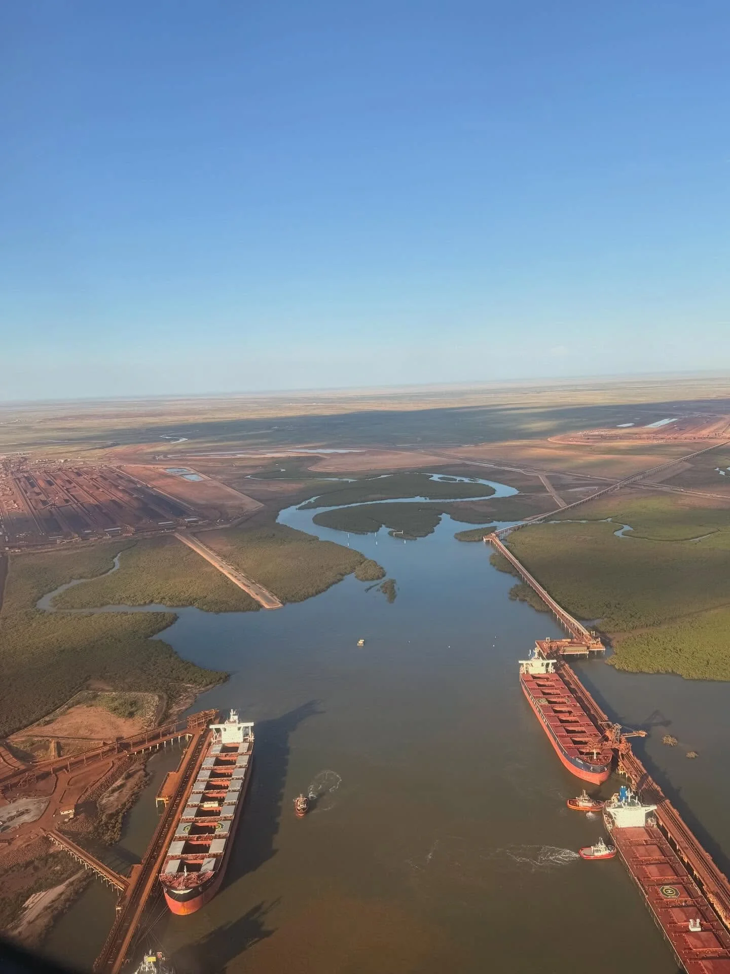 Spot the tug boats 🚢