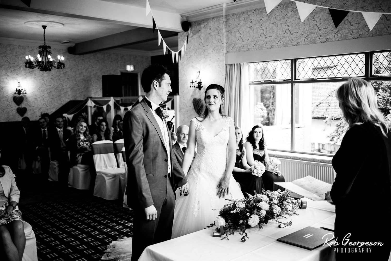 Spread_Eagle_Inn_Sawley_Wedding_Photographer (22).jpg