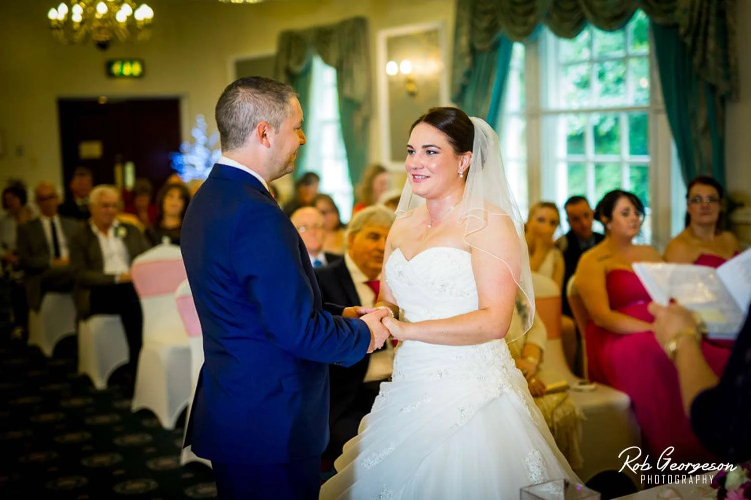 Shaw_Hill_Golf_Club_Wedding_Photographer (18).jpg