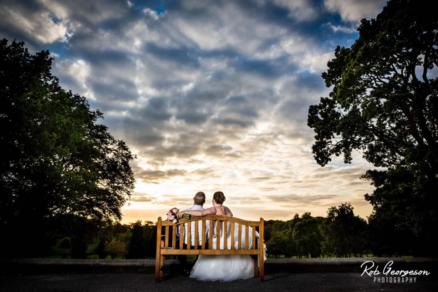 Shaw_Hill_Golf_Club_Wedding_Photographer (32).jpg