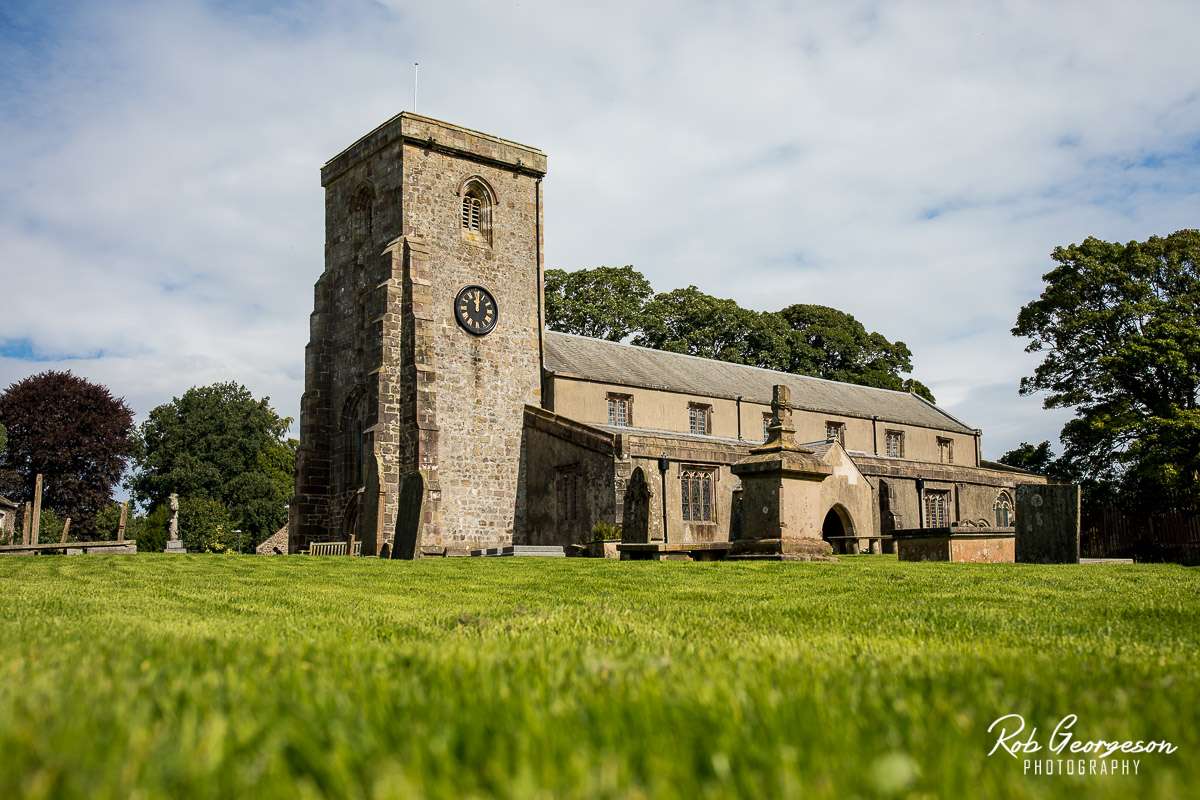 Shireburn_Arms_Wedding_Photographer_017.jpg