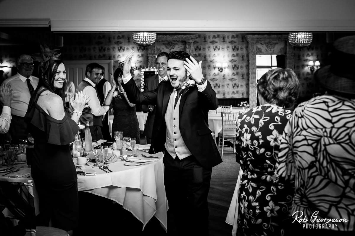 Shireburn_Arms_Wedding_Photographer_046.jpg