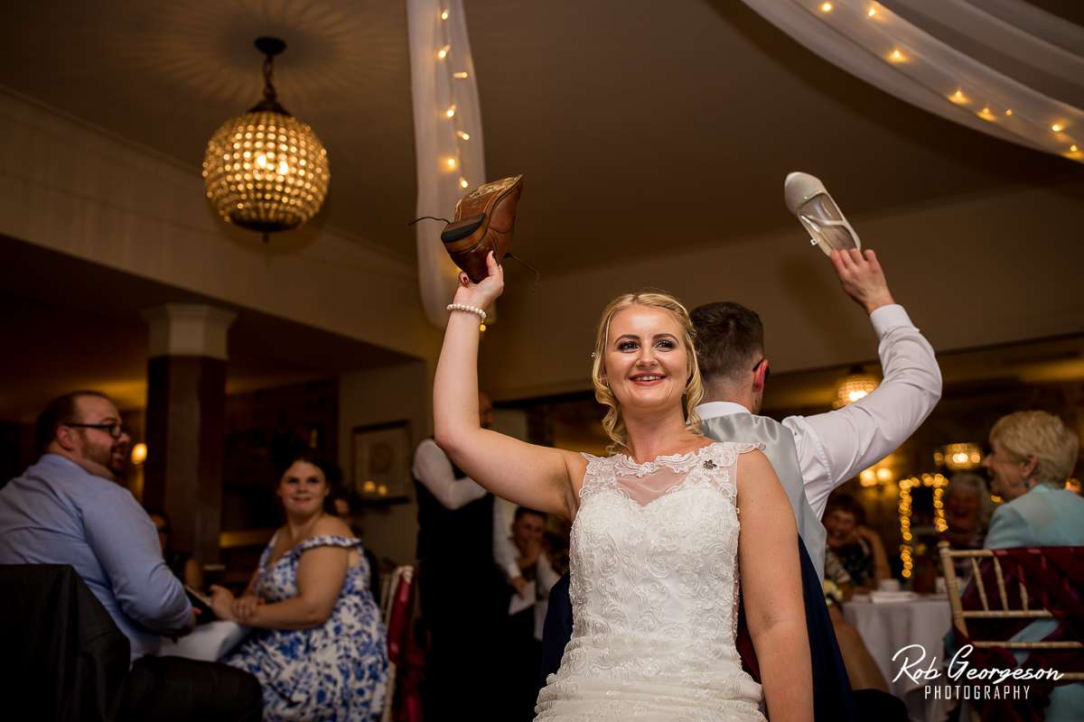 Shireburn_Arms_Wedding_Photographer_060.jpg