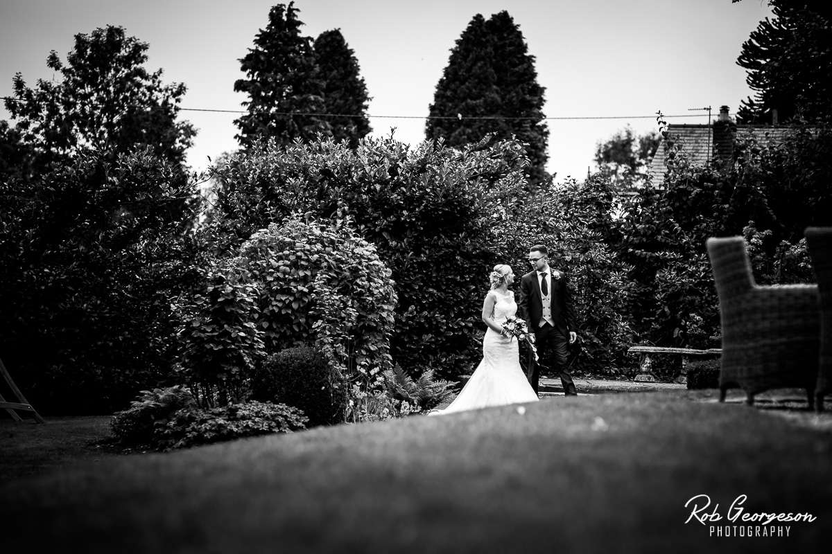 Shireburn_Arms_Wedding_Photographer_062.jpg