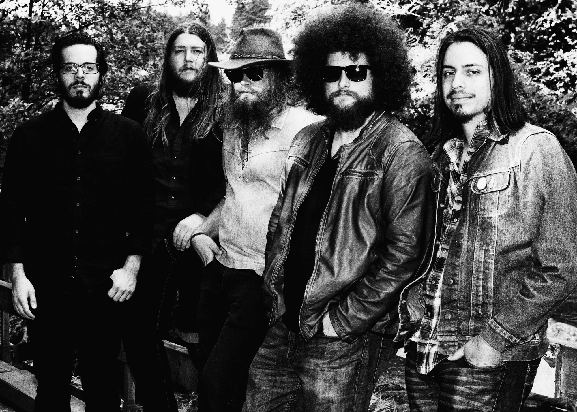 ROBERT JON & THE WRECK