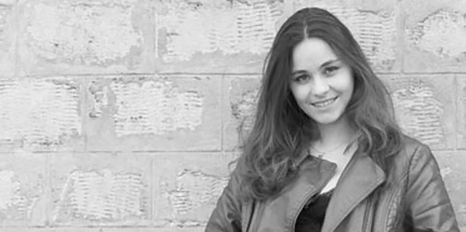 AMANDINE THIRIET as Karim’s Wife