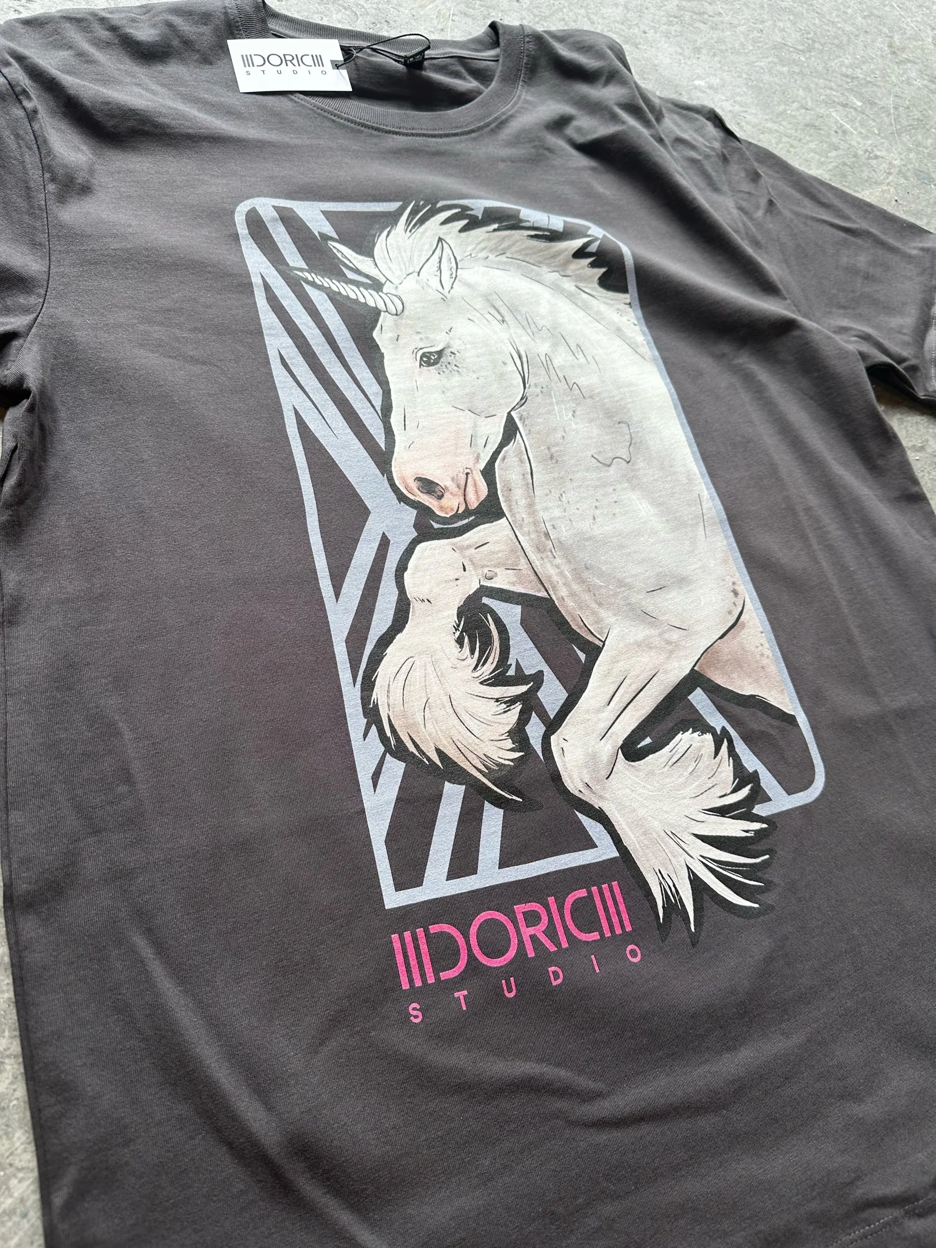 Unicorn Tee Faded Black