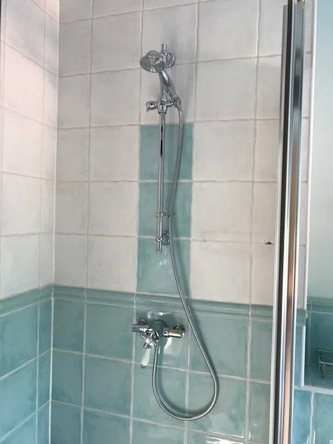 shower+tiles+after.jpg
