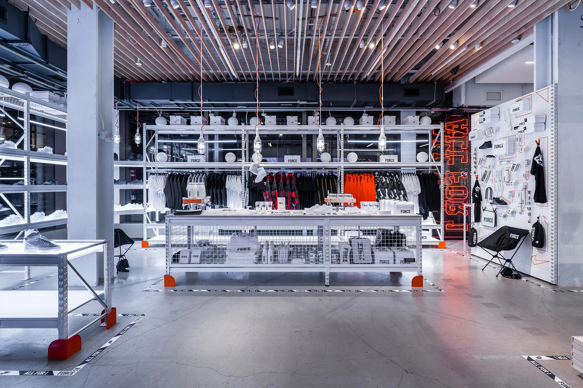 9_af1_soho_takeover_hovercraft.jpg