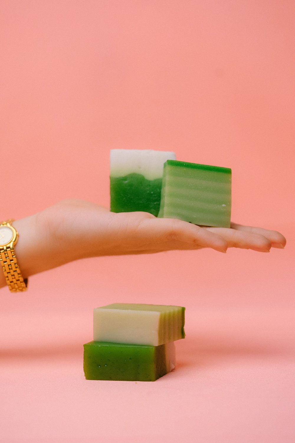 Around The Block x OKGO Store_Lapisan Masyrakat_KuihLapis (Pink)