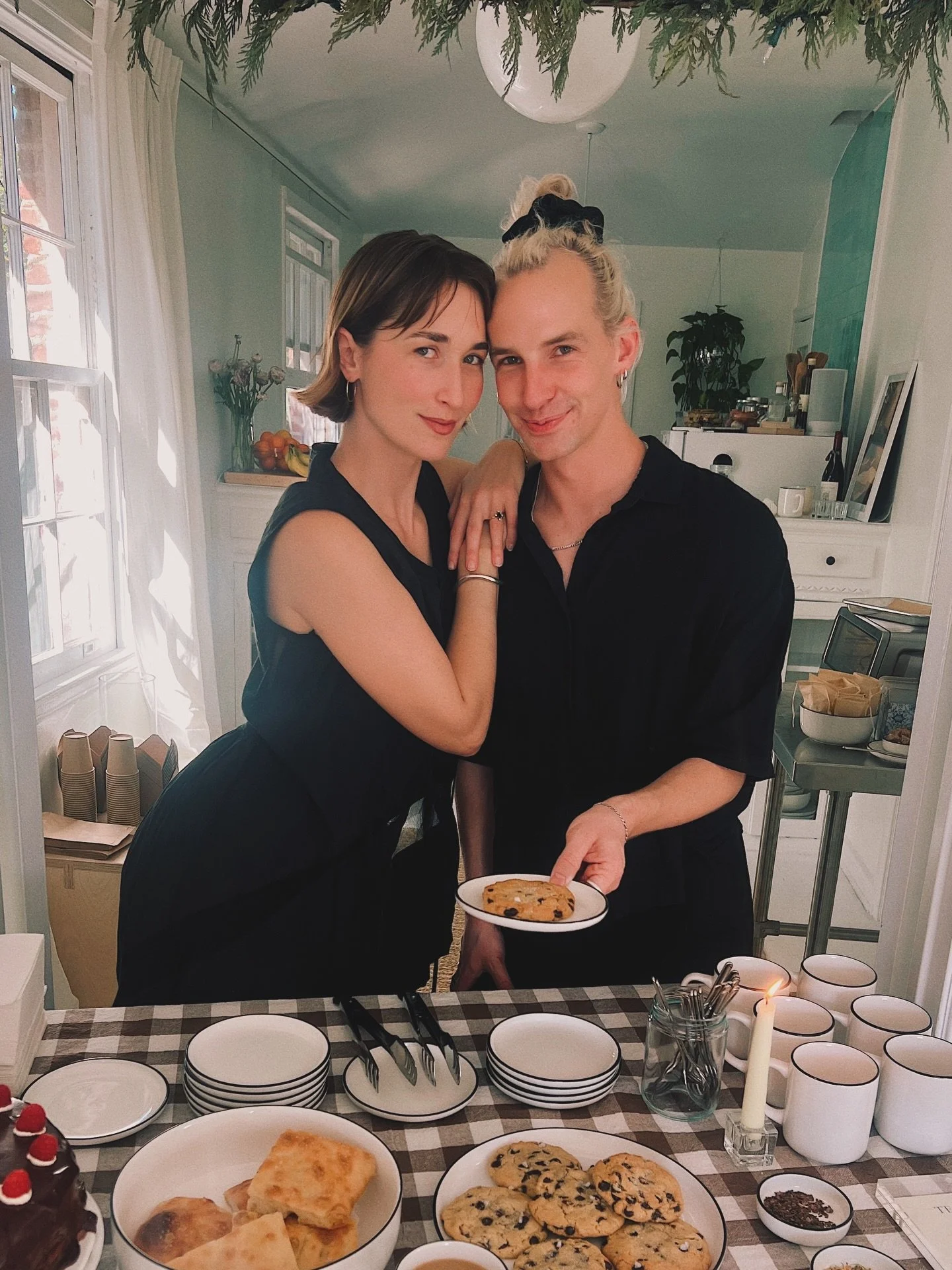 TEA CLOUD! w/ @lydiagraceneubauer 
Saturday February 7th, 1pm - 4pm (open house)
slide for menu, DM for address
details at www.ohtomtom.com/teacloud