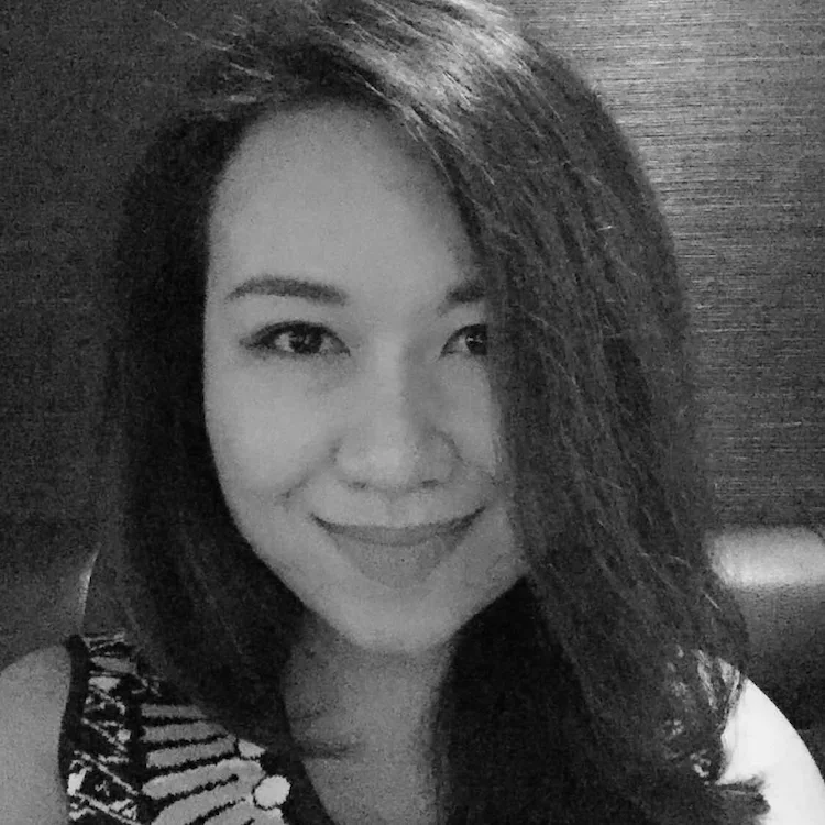 Mia Wang 心和身体,一定要有一个在路上。