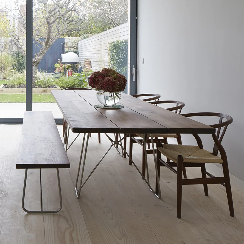 MOYNE TABLE