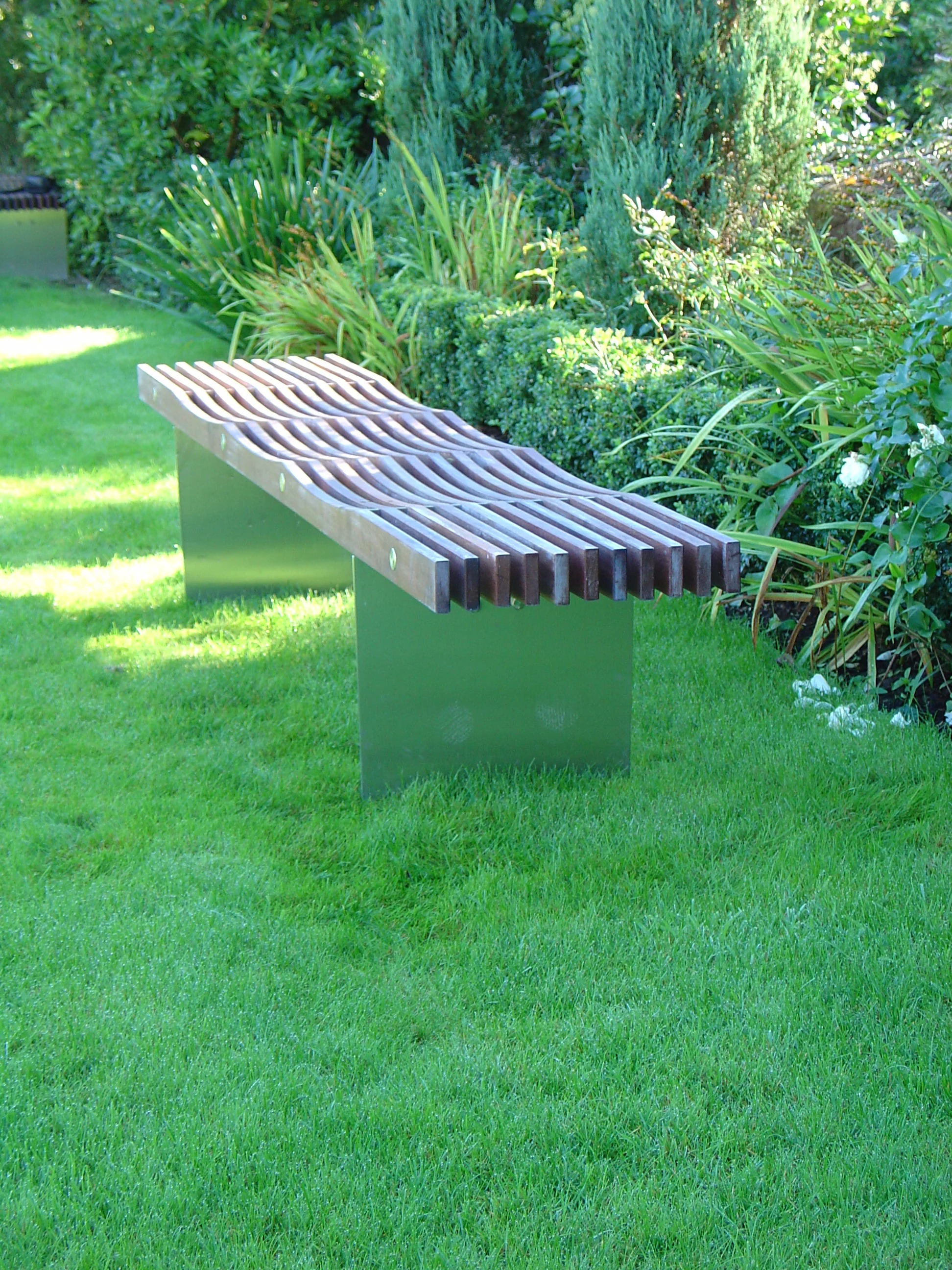 SPINE BENCH